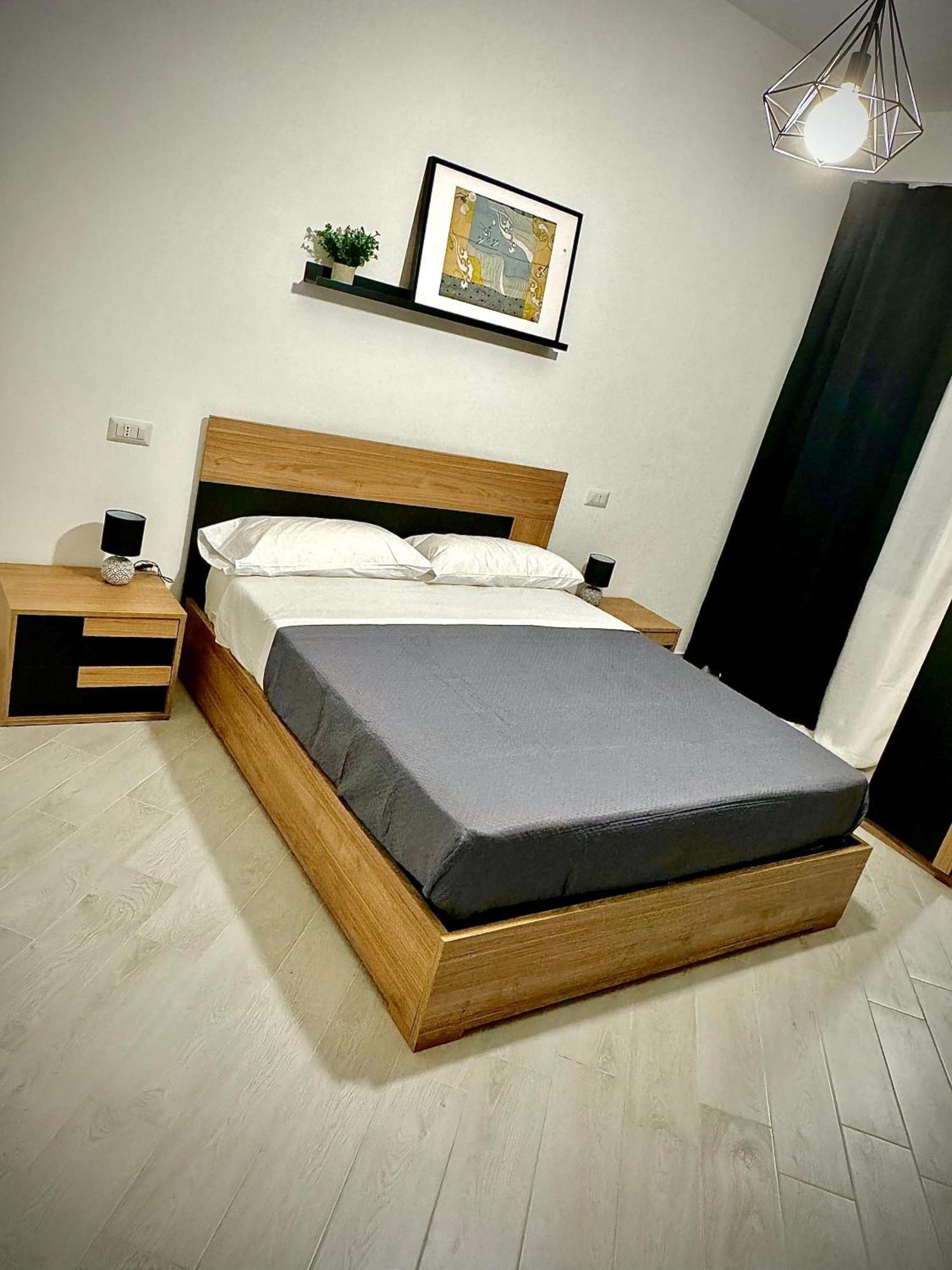 Parthenophouse Naples